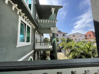 Гостевой дом Эллаиса Адлер Двухместная улучшенная комната с балконом и видом во внутренний двор-7