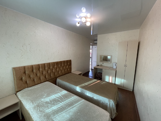 Гостевой дом Эллаиса Адлер Двухместная комната с балконом и видом во внутренний двор (2 односпальные кровати)-2